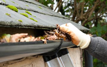 gutter cleaning Aggborough, Worcestershire